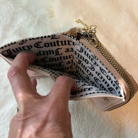 Juicy Couture Small Wallet - Picture 4 of 6